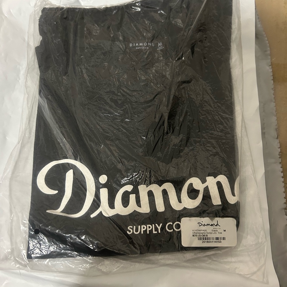 Brand New Champagne Script Jrs Tee Men’s Medium $15